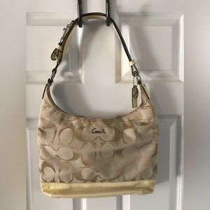 Coach Signature Shoulder Bag F17490